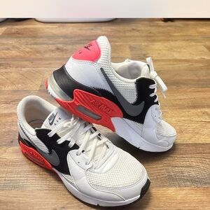 Nike Air Max White and Pink Sneakers